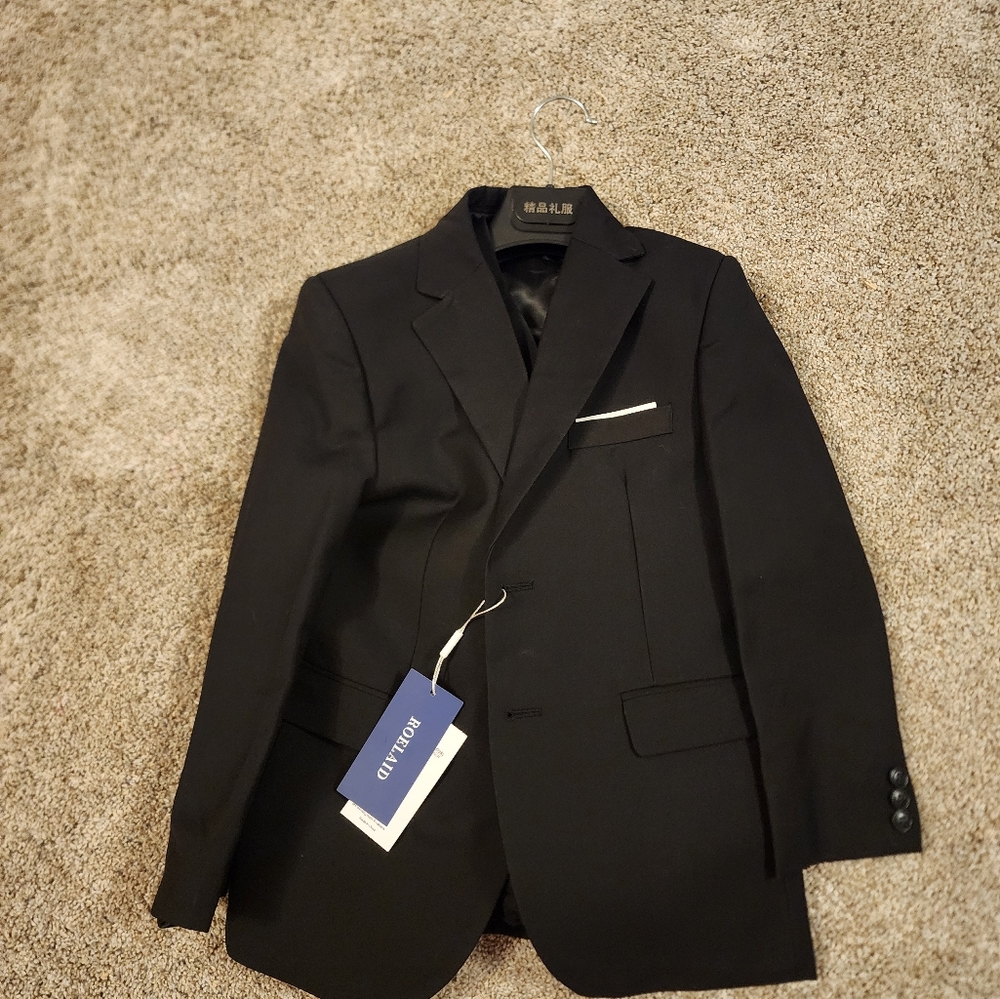 Boys Roeland 3 pc suit - size 8